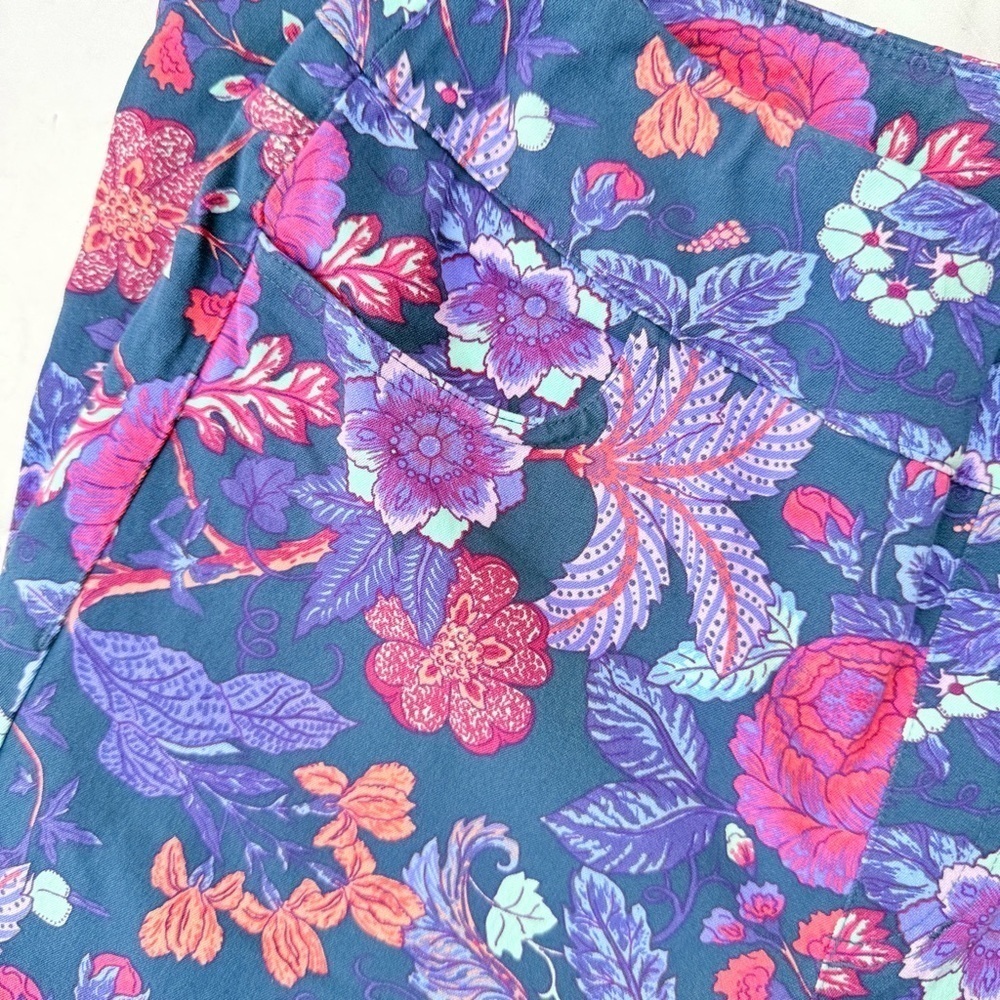 Soft Surroundings Size XS Straight Leg Della Ankle Zip Pants in Jacobean Floral - Picture 4 of 8